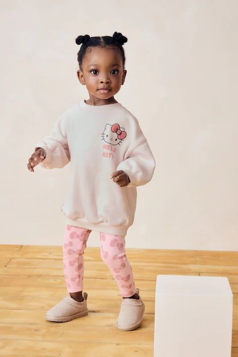 Yeni Sezon Kız Çocuk Hello Kity Baskılı Pamuklu Sweatshirt ve Fitilli Taytlı Takım