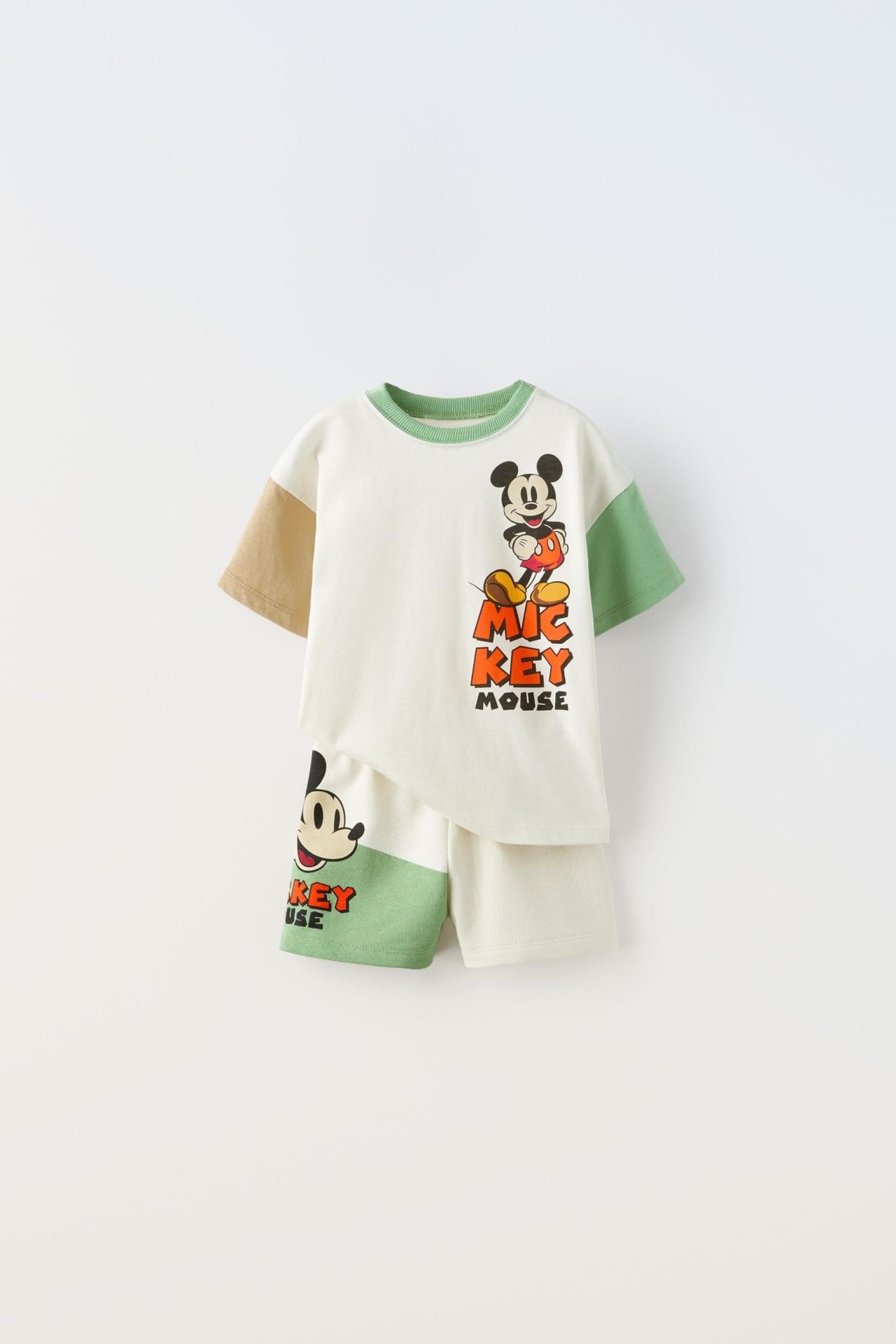 Yeni Sezon Erkek Çocuk Mickey Mouse Baskılı Pamuklu Bisiklet Yaka Beyaz-Yeşil Renkli Alt-Üst Şortlu Takım